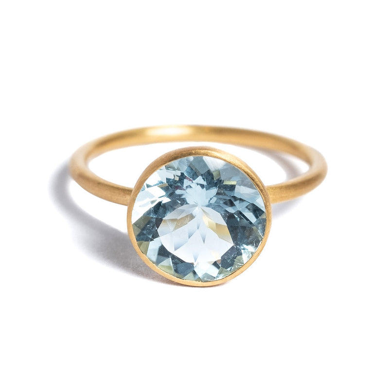 ring-princess-miniature-aigue-marine-gold-jewellery-designer-marie-helene-de-taillac