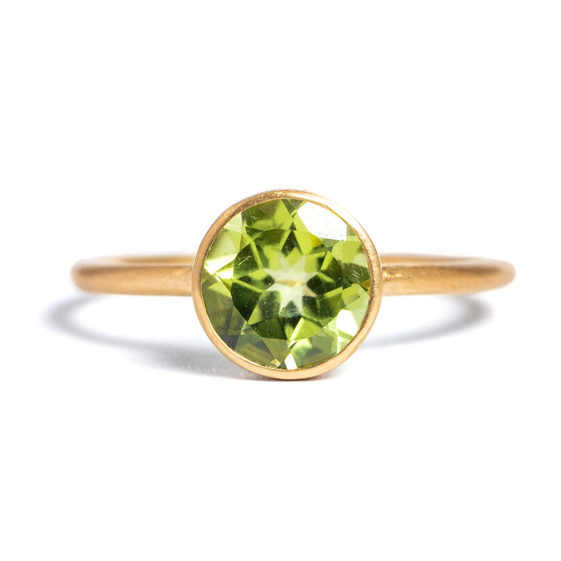 princess-miniature-peridot-jewellery-for-woman-gold-marie-helene-de-taillac-ring