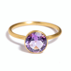 princess-miniature-amethyst-gold-jewellery-ring-for-woman-marie-helene-de-taillac