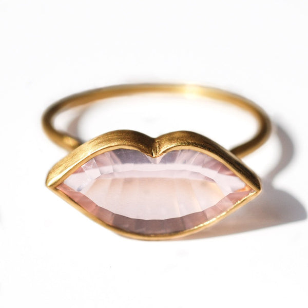marie-helene-de-taillac-ring-tender-kiss-quartz-rose-gold
