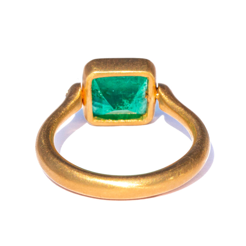 marie-helene-de-taillac-ring-swivel-ring-emerald-emerald-gold-gem-natural-stone-high-jewelry-jewelry-for-women