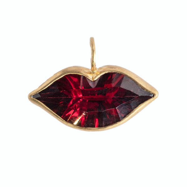 Garnet Small Tender Kiss Pendant 