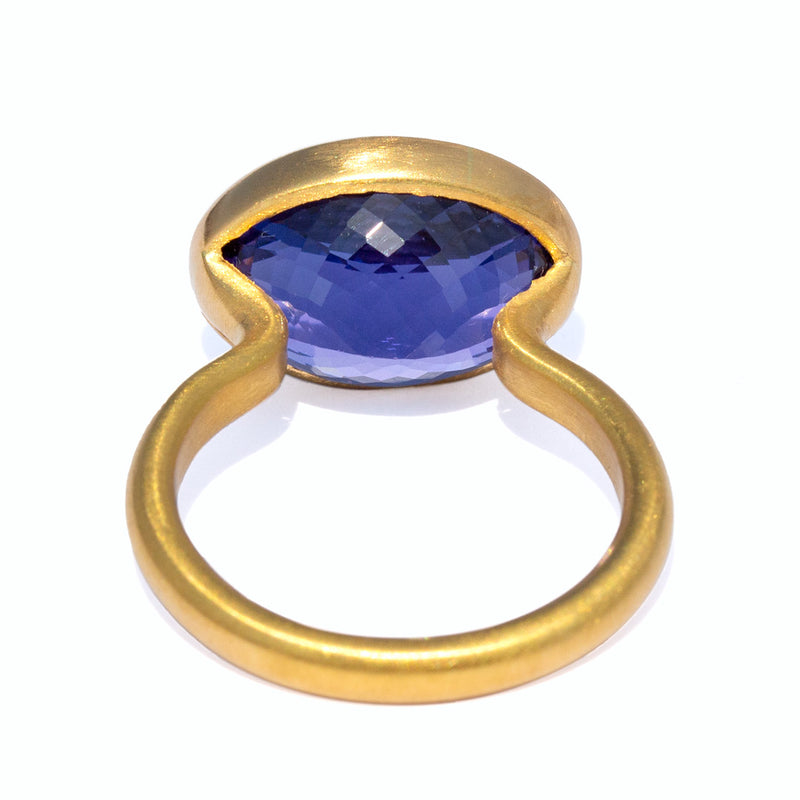 bague-princesse-princess-ring-tanzanite-blue-gem-brushed-gold-pierre-bleue-or-brossé-joaillerie-jewelry-marie-helene-de-taillac