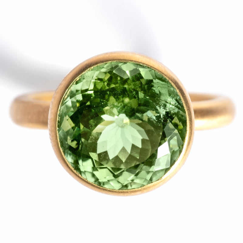 green-tourmaline-princess-ring-gold-marie-helene-de-taillac