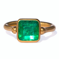 swivel-ring-emerald-marie-helene-de-taillac